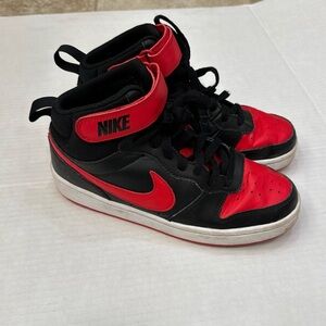 Nike court borough mid black and red leather high top sneakers kids 5.5